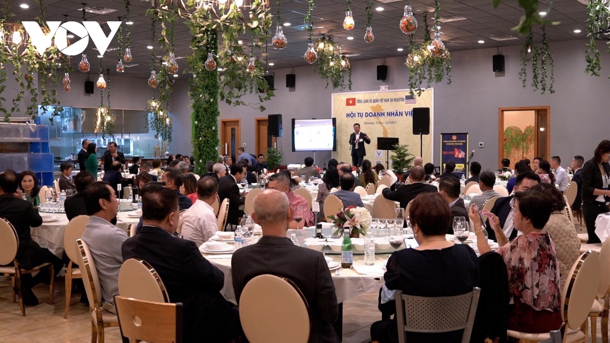 Vietnamese businessmen in US gather to promote their strength